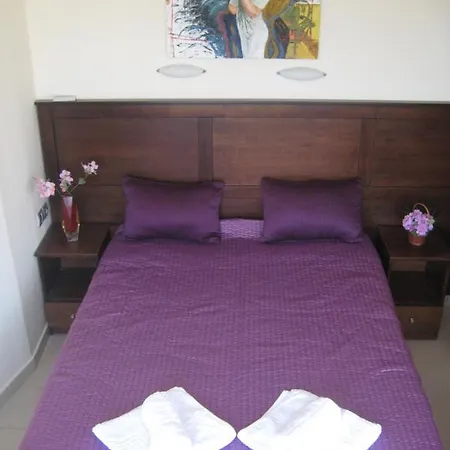 Valentina Hotel 2*